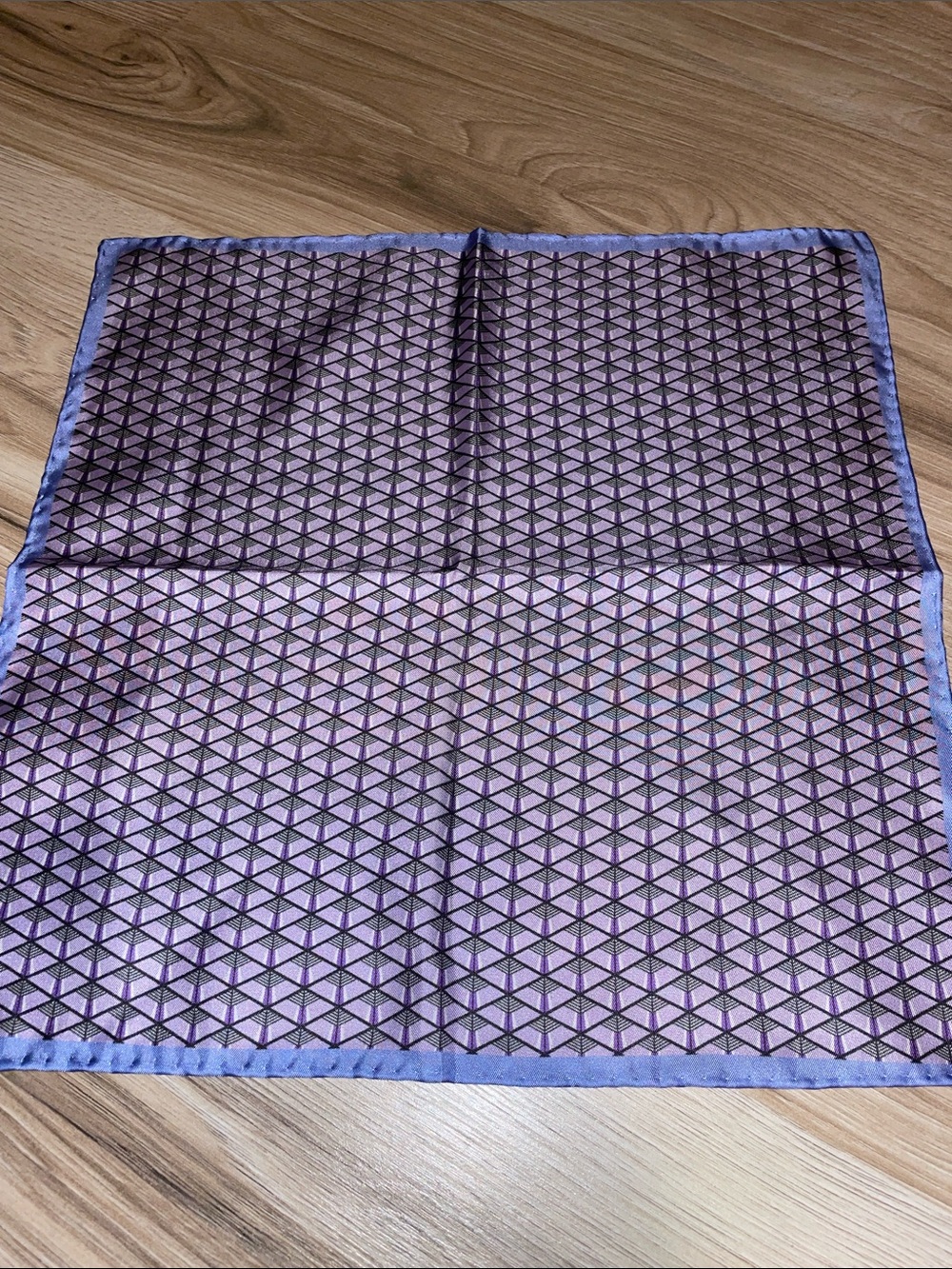 Jo’s A Bank Geometric Lavender Silk-Look pocket Square